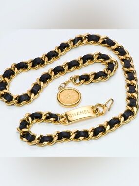 CHANEL Gold Chain Belt with Black Leather Accent | 1994 spring collection